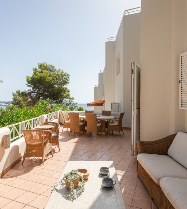 Resa Estates townhouse Ace sea views te koop sale terrace upper floor.jpg